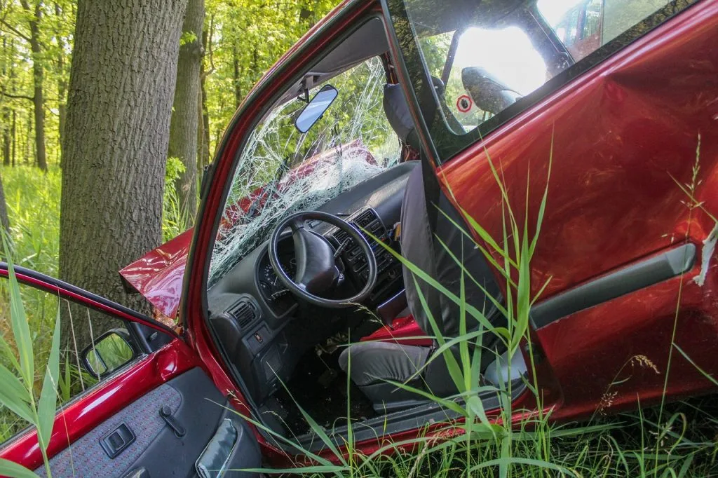 Tracy Off-Road Accident Kills One and Sends Others to Hospital