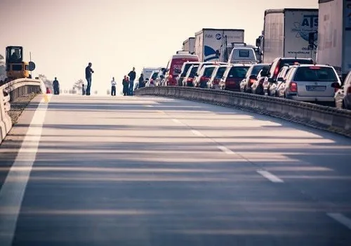 Gold River Injury Accident Occurs on Bridge Involving Three Vehicles