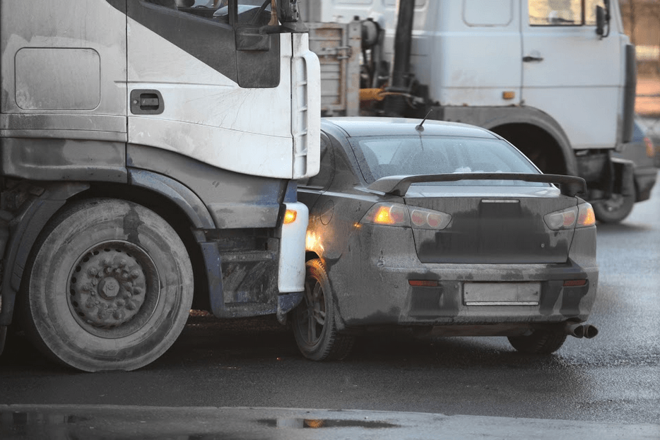 North Highlands Truck Crash With Injuries Disrupts I-80 Traffic and Sustained Damage.