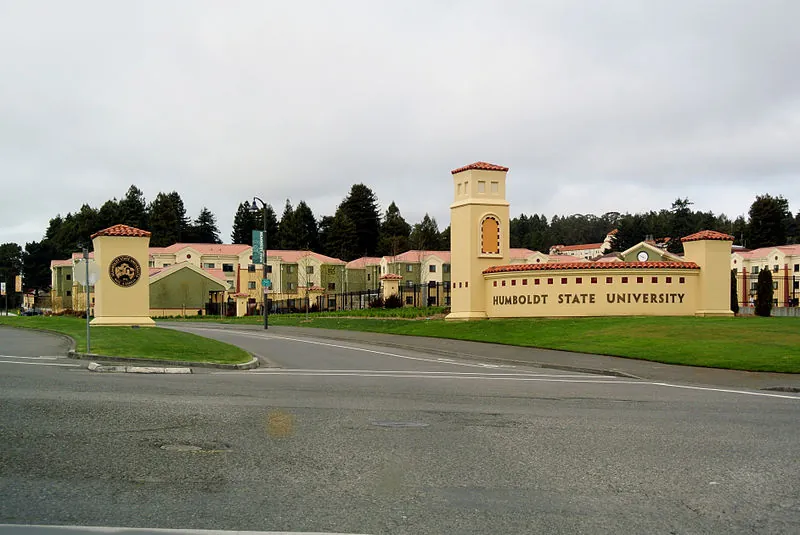 Student Crashes Into HSU Sign