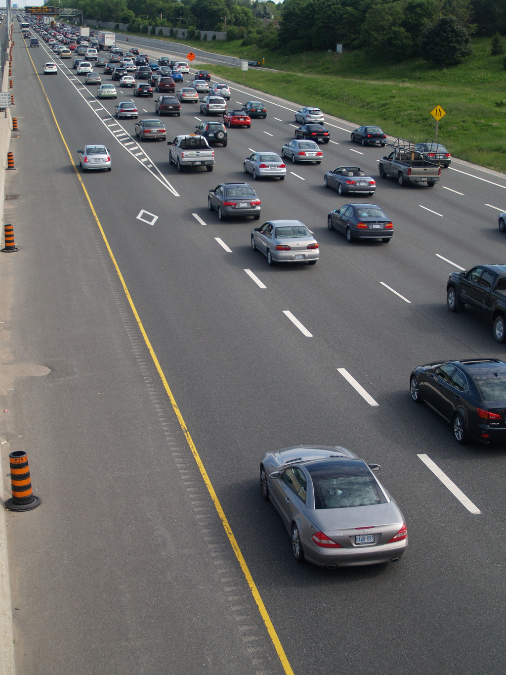 1024px-404HOV_lane
