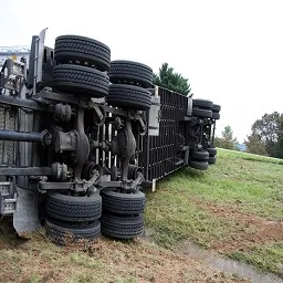 Jackknife Accidents Pose Serious Threats to Motorists