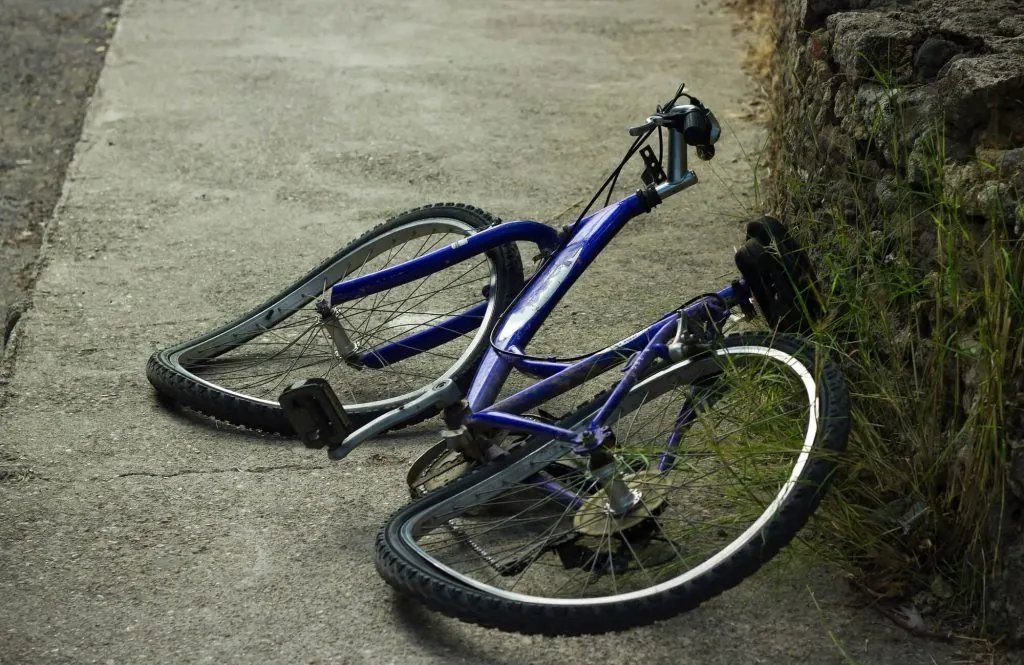 Slipped Disc in a Child's Bicycle Accident