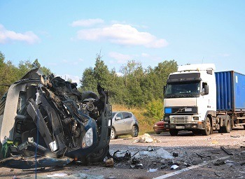 loomis truck accident