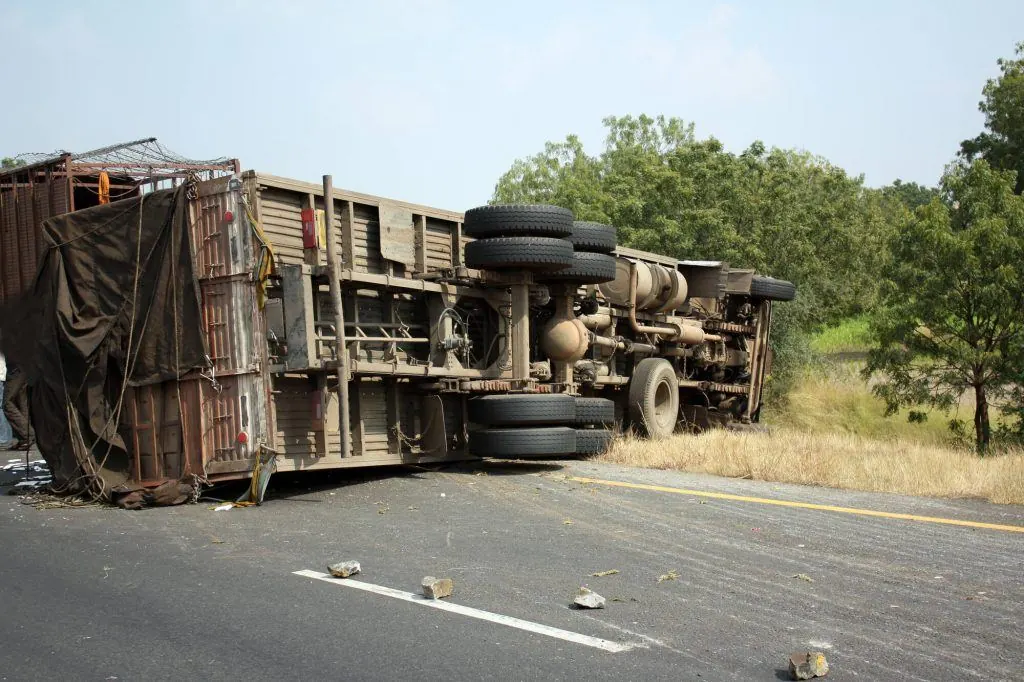 Three Injured in Merced County Truck Accident