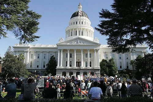 Tracy Morgan Trucker Protest Sacramento Slows Traffic to a Crawl